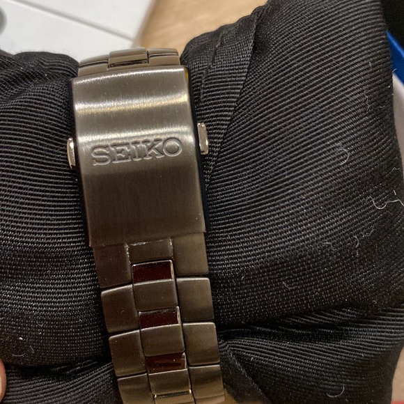 SEIKO ANALOGUE QUARTZ Japan Mechanical automatic watch LADY rose gold black - Picture 6 of 10